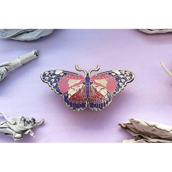 Red Lacewing Butterfly Enamel Pin - Gold Plated Nature Jewelry & Brooch - Picture 9 of 10